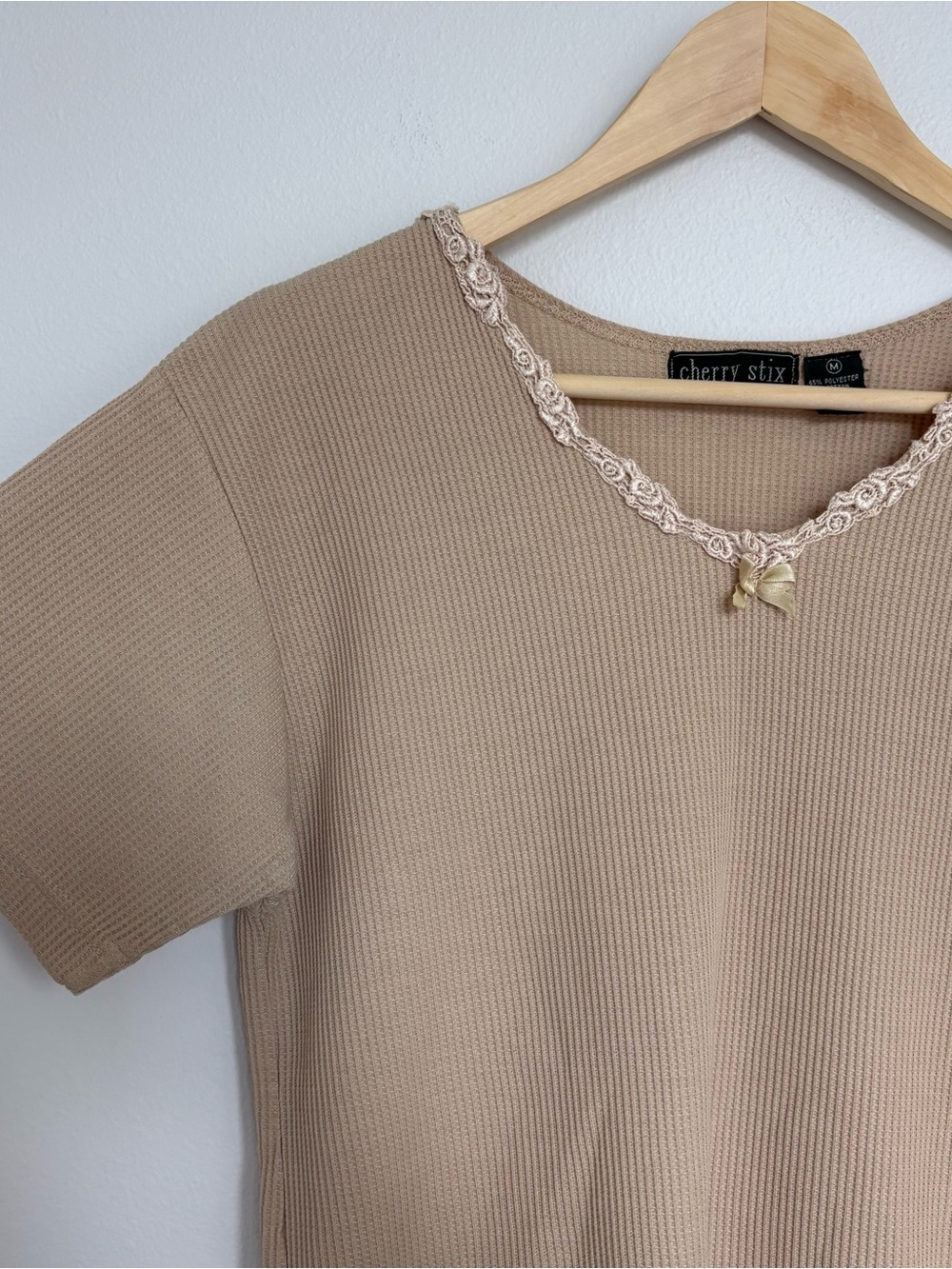 Vintage Cherry Stix Tan Waffle Knit Too Women’s Medium Coquette Dainty Lace